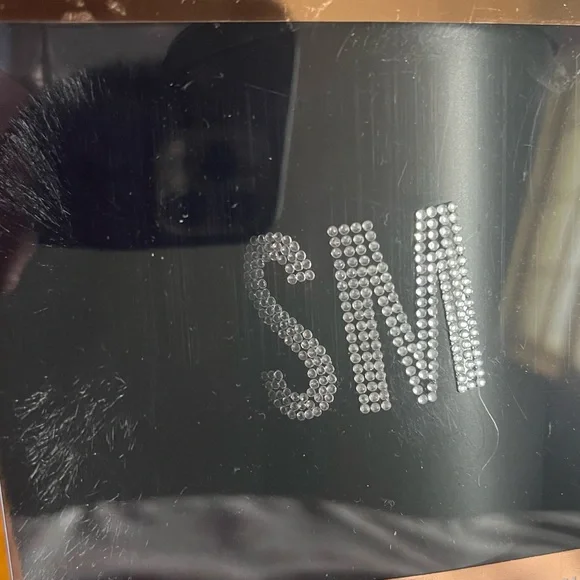 New Steve Madden earmuffs & travel mug ! See description - Picture 2 of 3